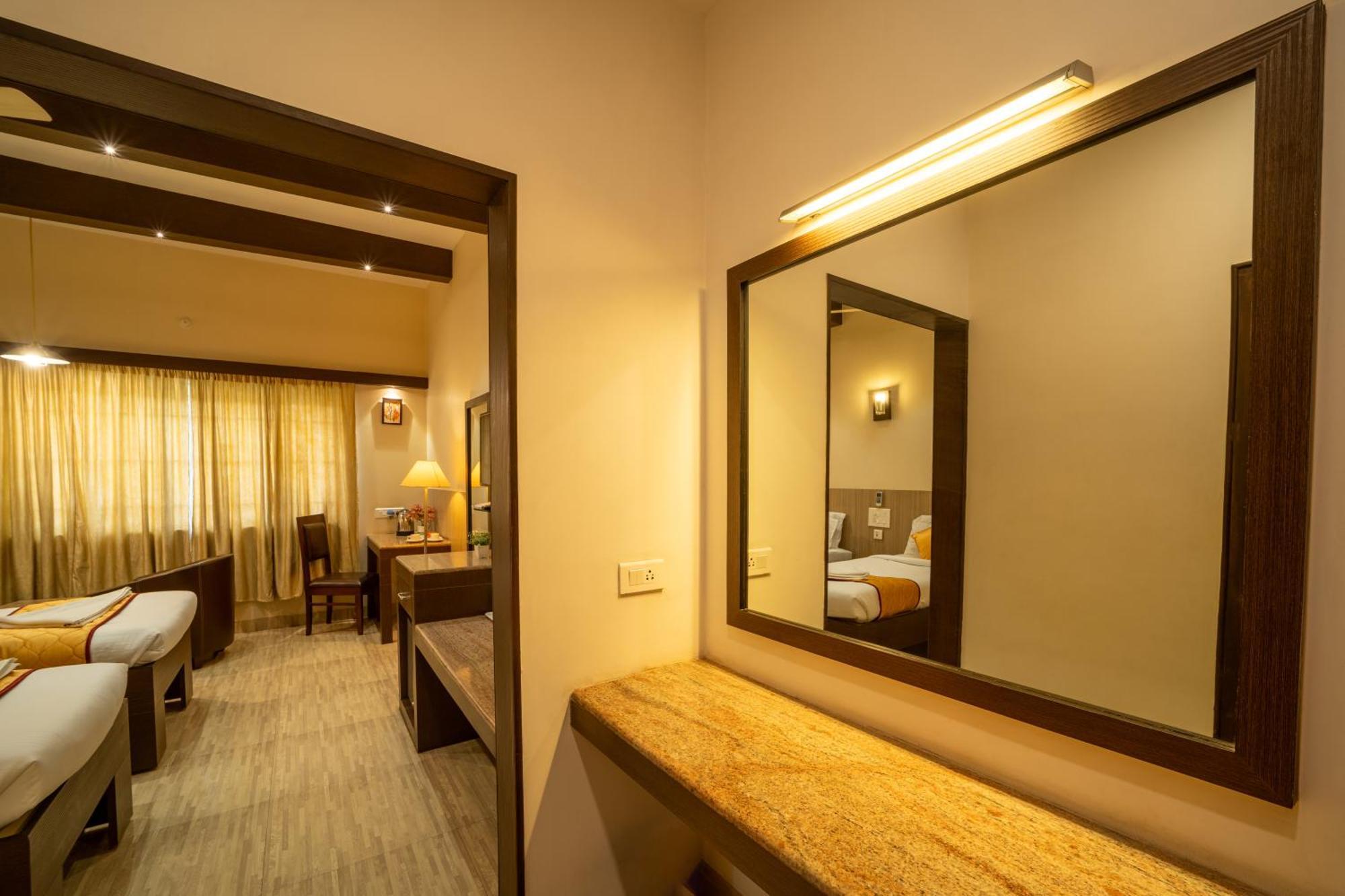 Yagappa Residency Hotel Thanjavur Ngoại thất bức ảnh